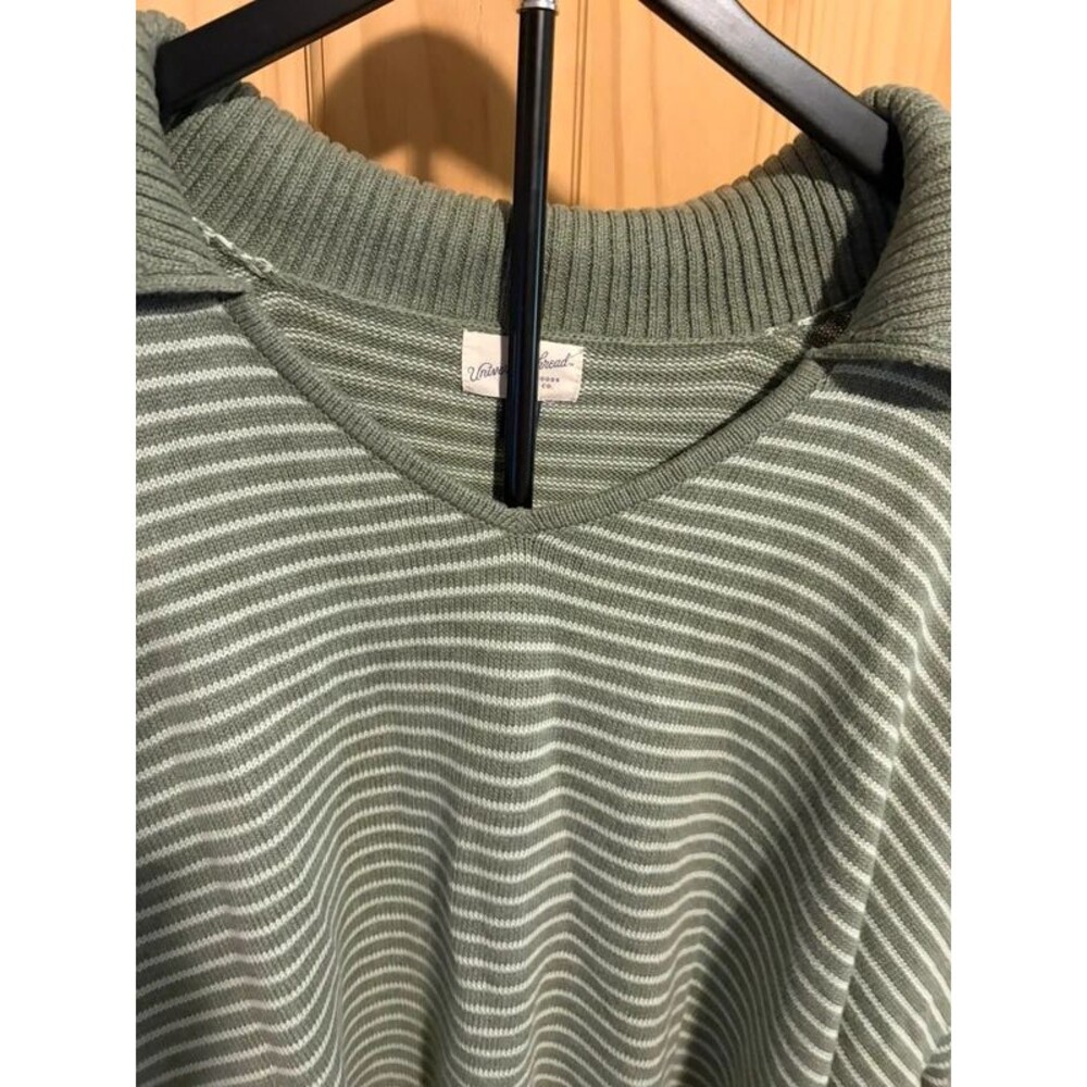Universal Thread Goods Co. 4x - Picture 2 of 6